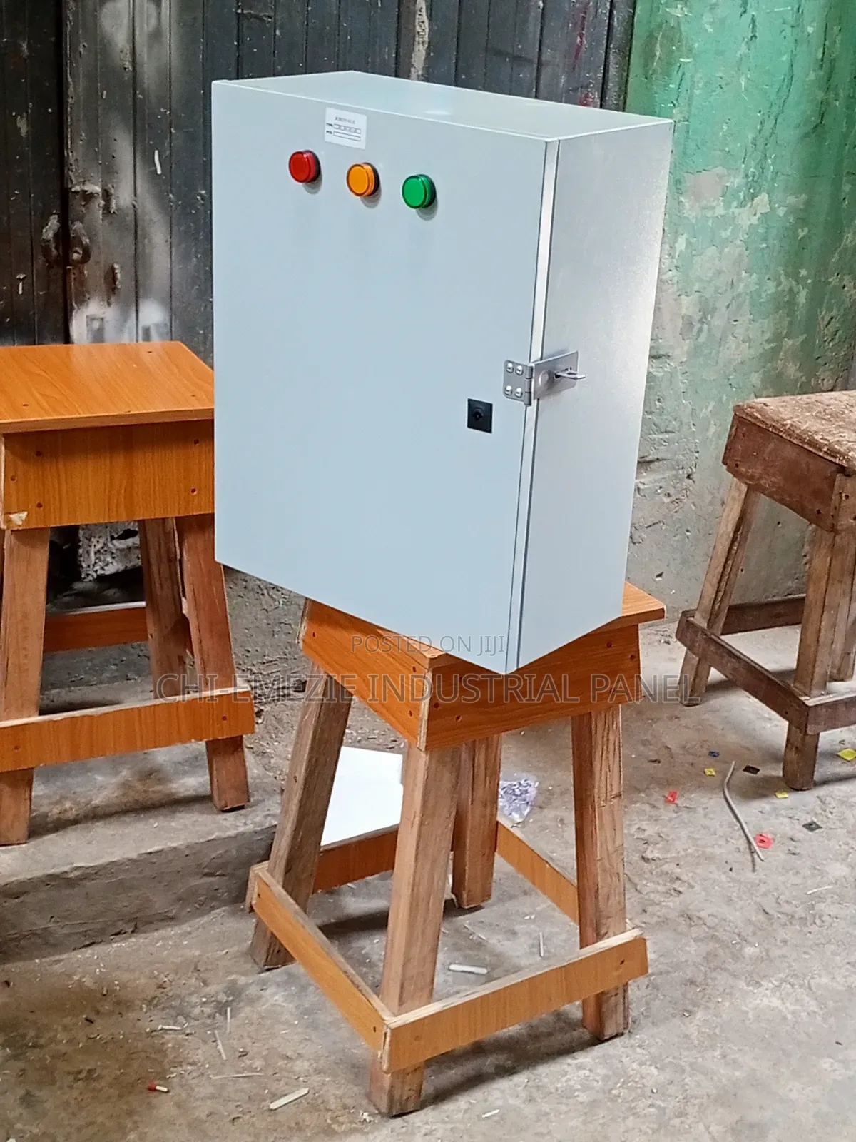 Busbar With Fuse