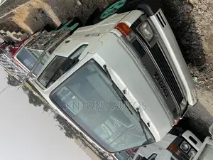 Toyota Dyna100