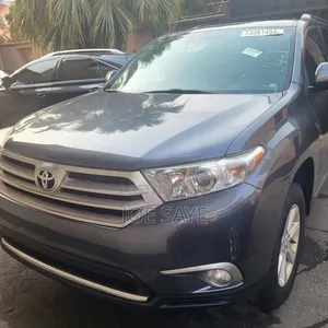 Toyota Highlander 2013 Gray