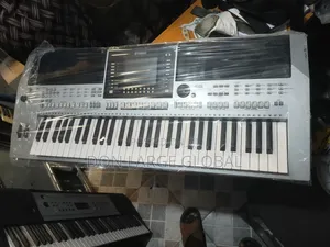 Yamaha PSR-S910 Keyboard