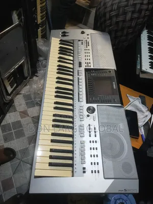 Yamaha PSR-S900