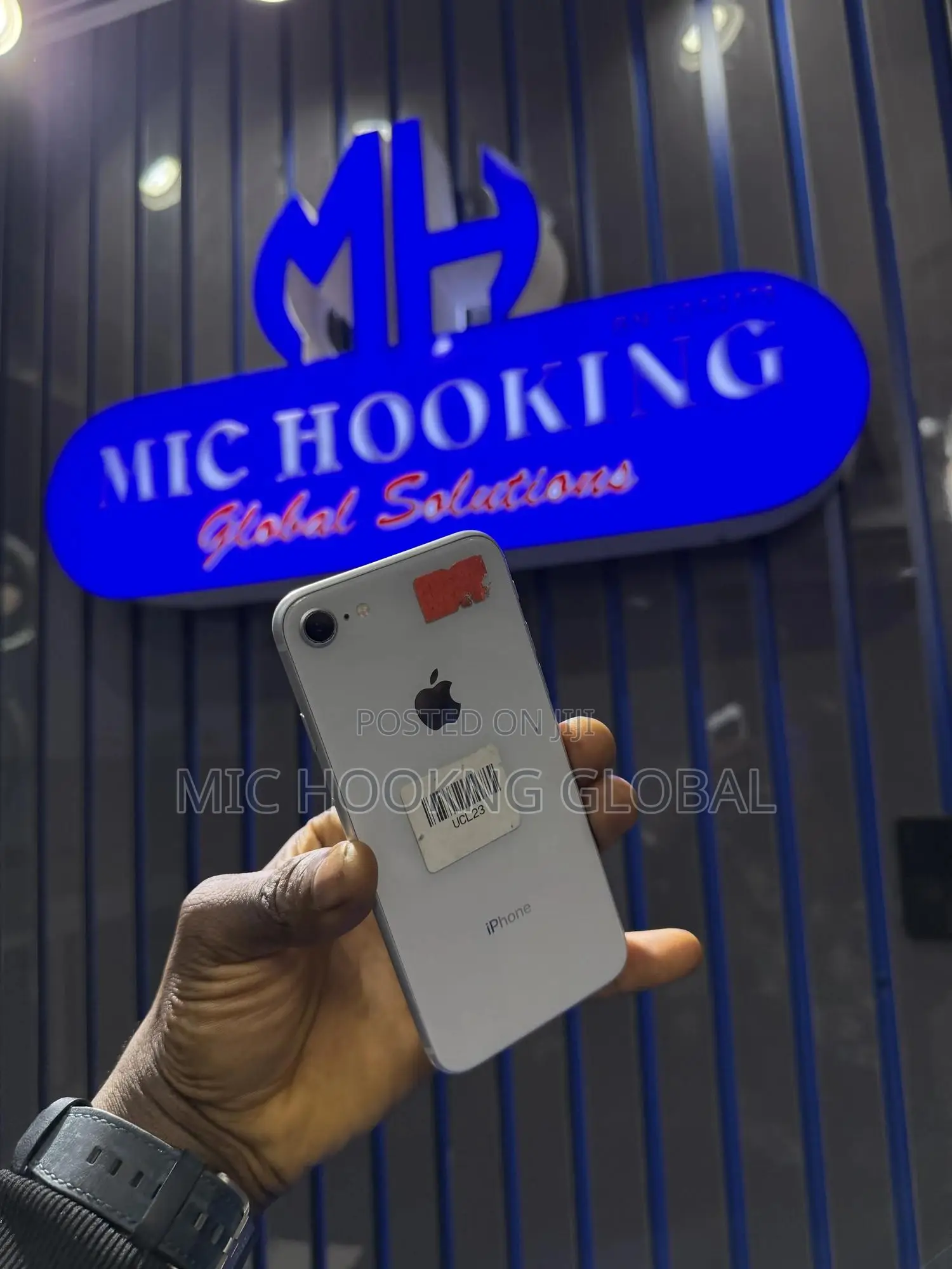 Apple iPhone 8 64 GB White
