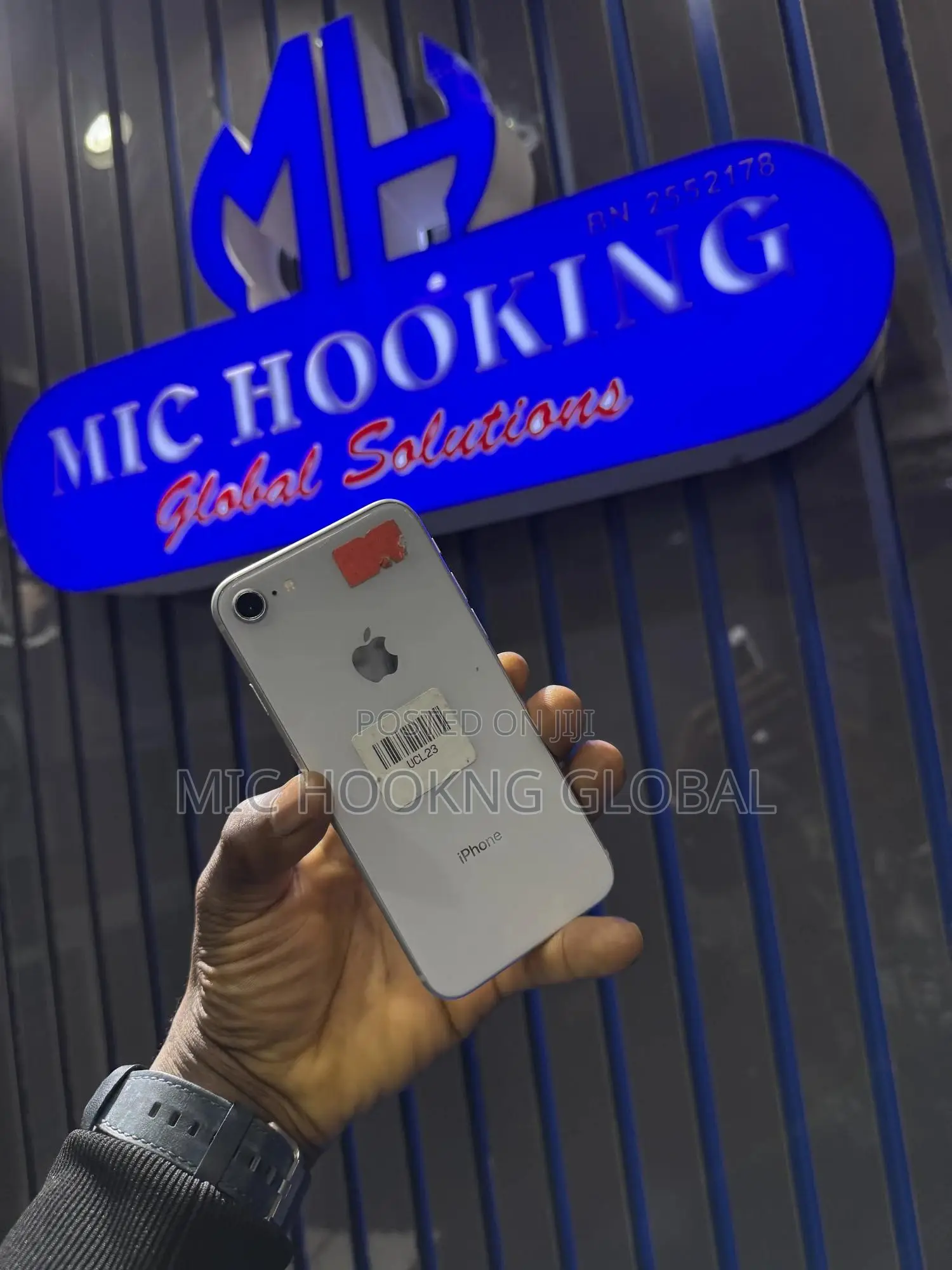 Apple iPhone 8 64 GB White