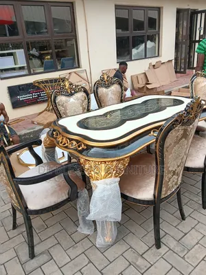 Royal Dinning Table