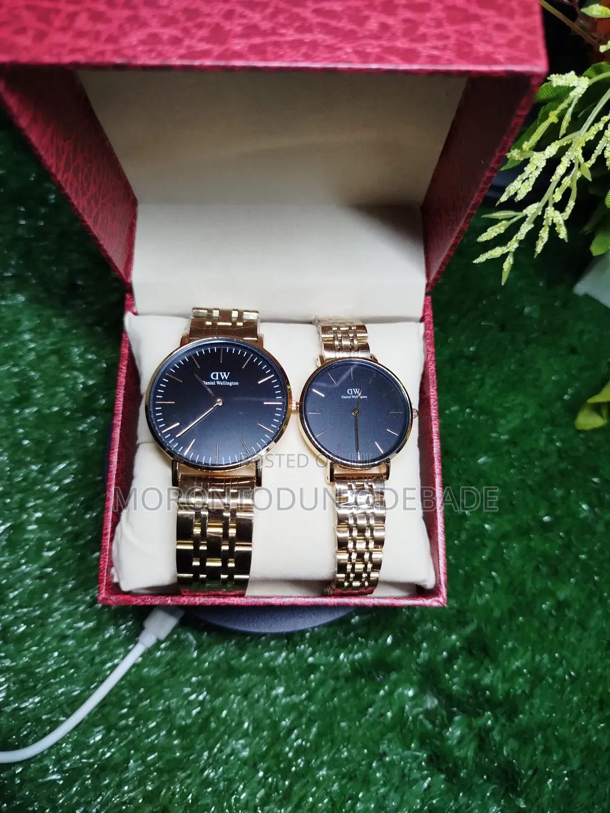 His/ Hers Couple Wristwatch