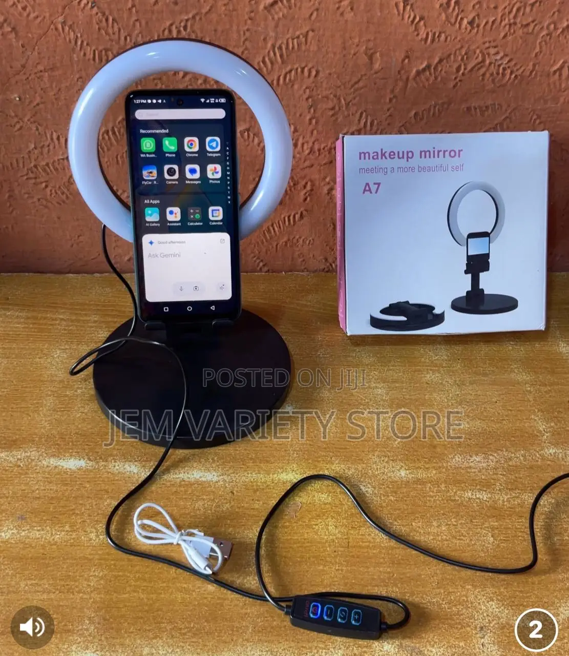 Table Top Ringlight With Mirror