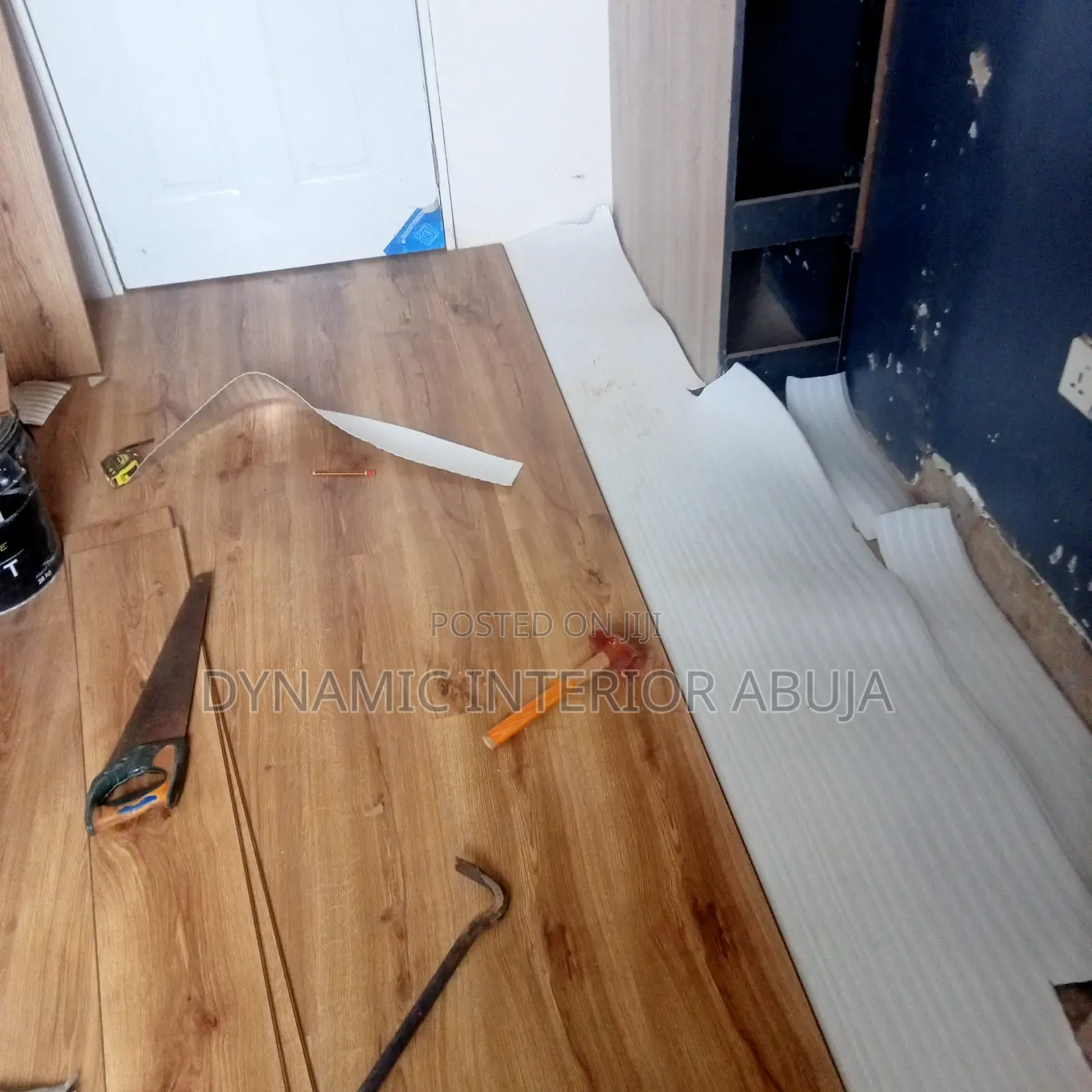 Wooden or Laminate Floor