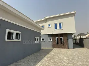 2bdrm Block of Flats in Fo1, Kubwa for rent