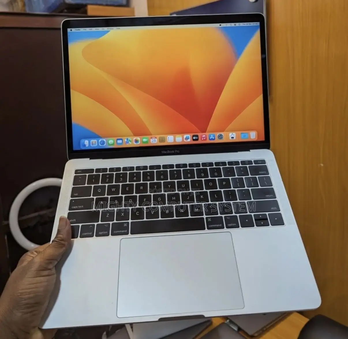 Laptop Apple MacBook Pro 2017 8GB Intel Core I5 SSD 256GB