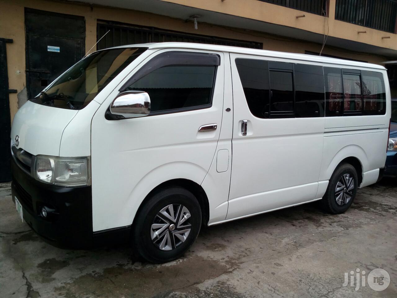 Buses/Cars For Hire