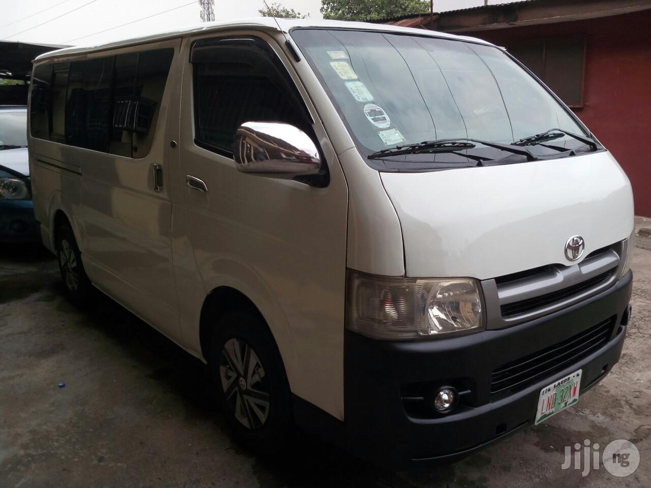 Buses/Cars For Hire