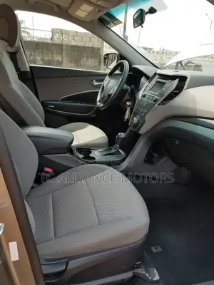 Hyundai Santa Fe SE AWD 2018 Gray