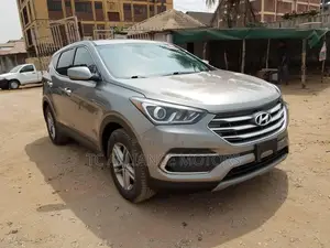 Hyundai Santa Fe SE AWD 2018 Gray