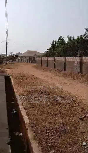 Full Plot With Structure