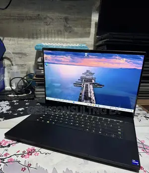 Laptop Razer Blade Pro 32GB Intel Core I9 SSD 2T