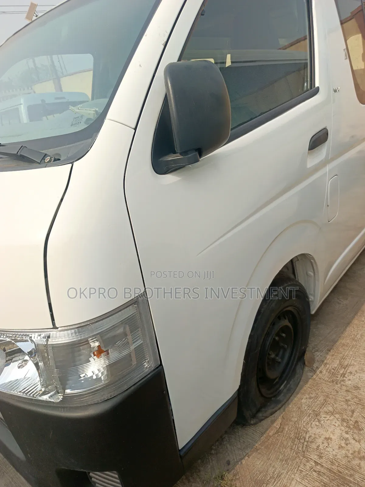 Toyota HiAce 2008 White