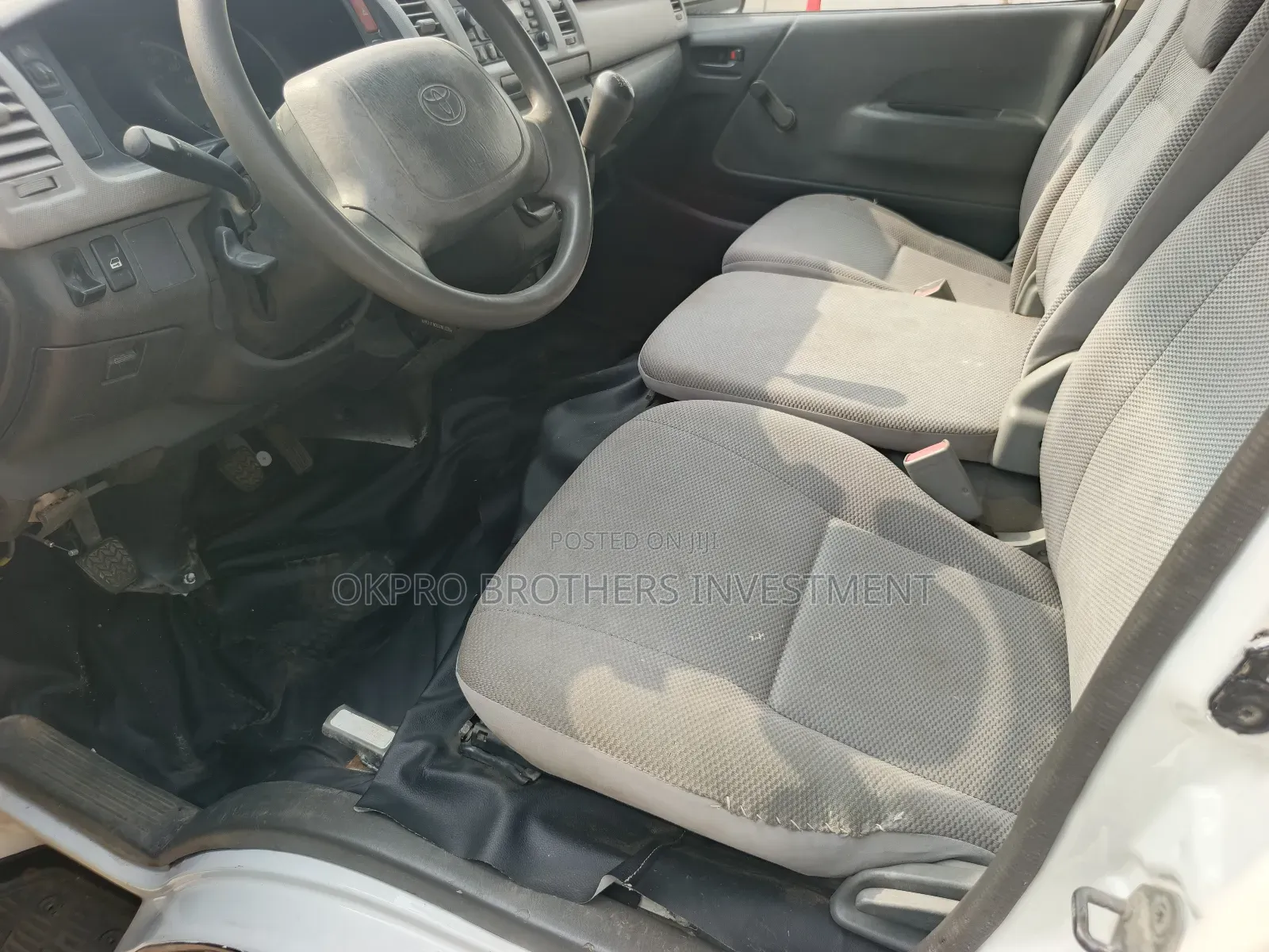 Toyota HiAce 2008 White
