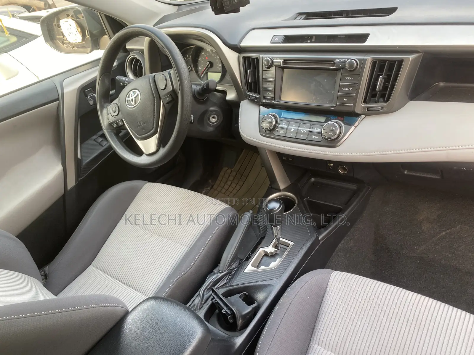 Toyota RAV4 2014 Silver