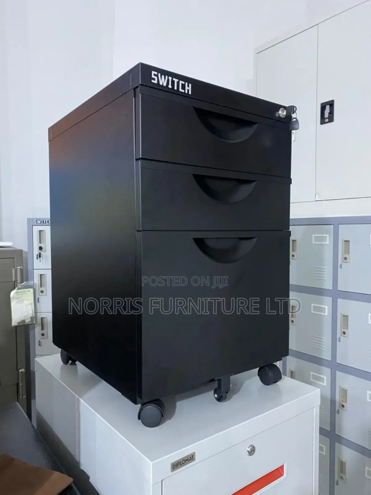 Moveable 3 Drawer Cabinet