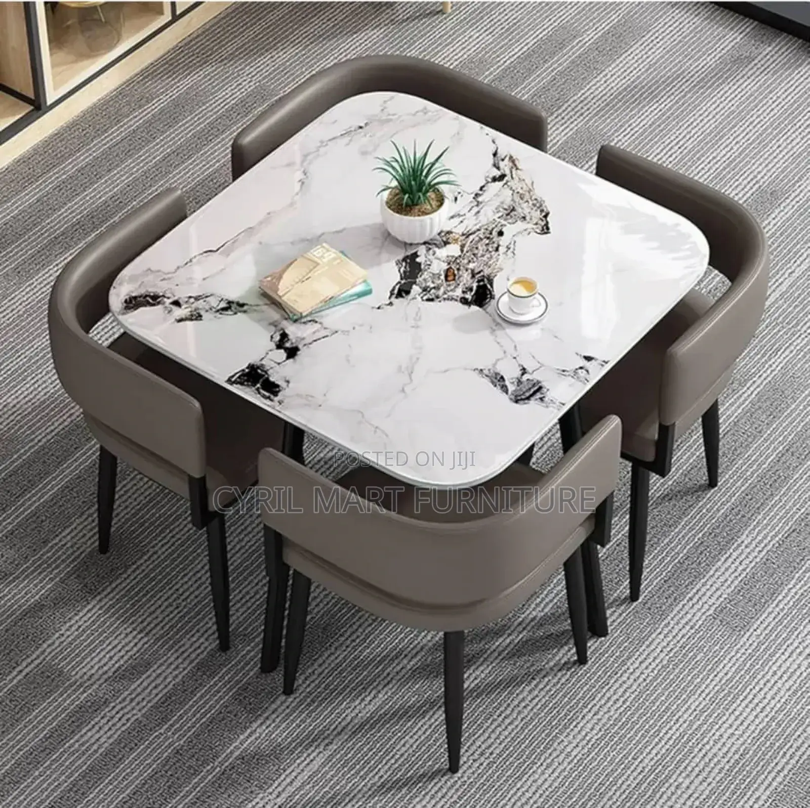 Dining Sets With 4 Sitter