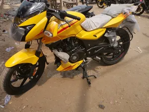 Photo - New Bajaj Pulsar 220 F 2025 Yellow