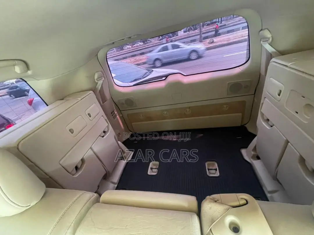 Lexus LX 570 AWD 2013 White