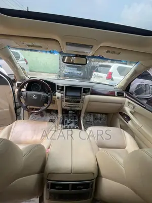 Lexus LX 570 AWD 2013 White