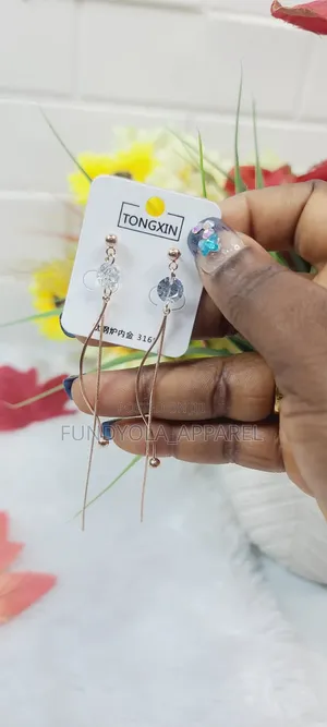 Female Fashion Stoned Drop Earrings