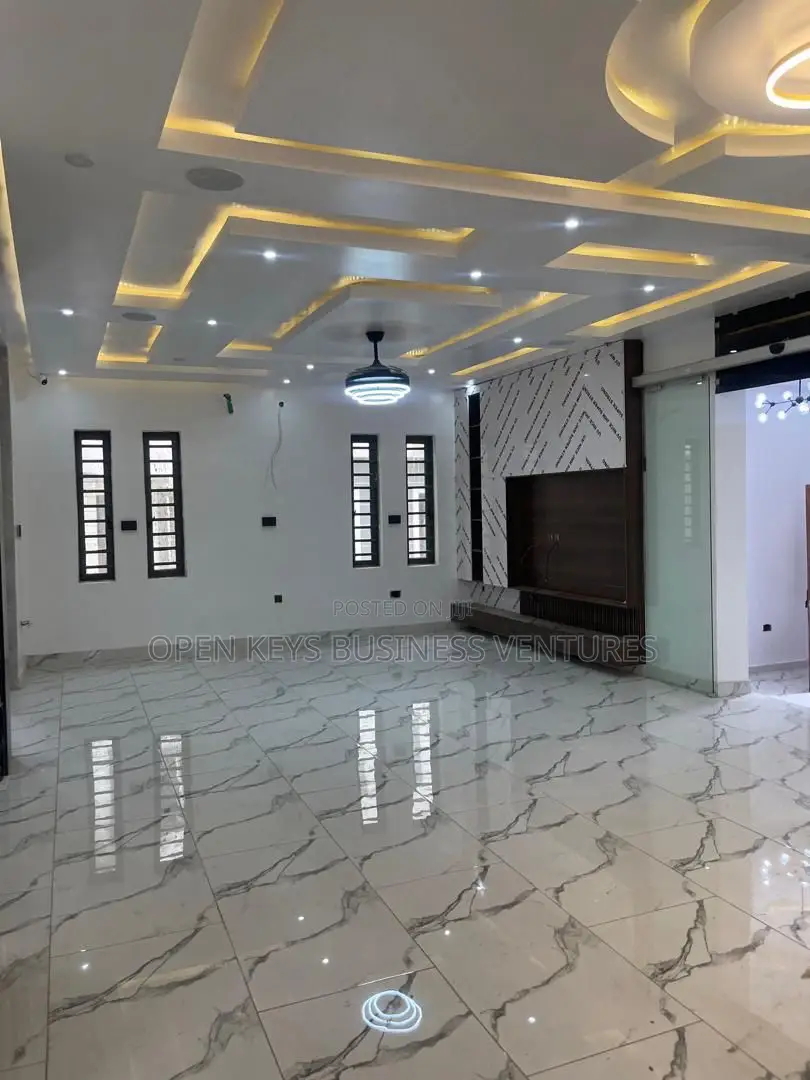 Smartly Eqipped 4 Bedroom Duplex