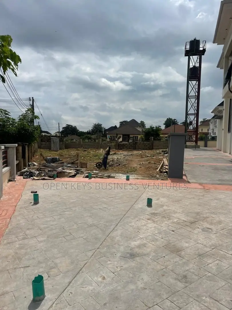 Smartly Eqipped 4 Bedroom Duplex