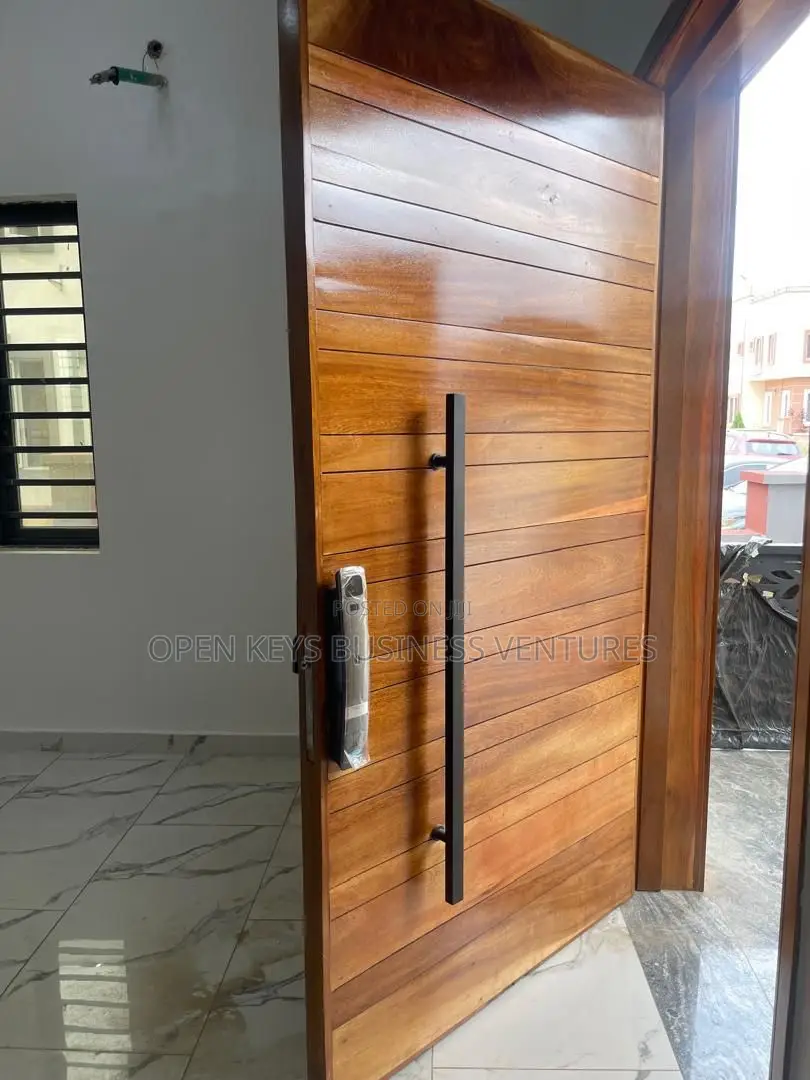 Smartly Eqipped 4 Bedroom Duplex