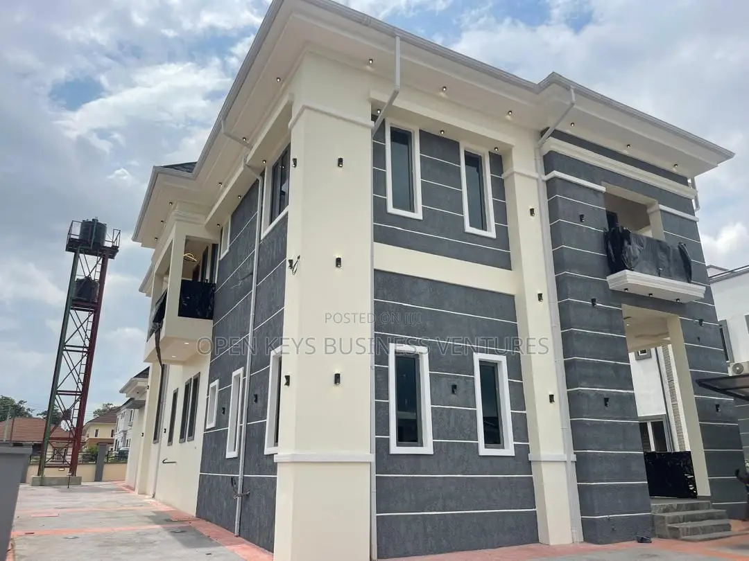 Smartly Eqipped 4 Bedroom Duplex