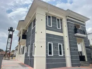 Photo - Smartly Eqipped 4 Bedroom Duplex