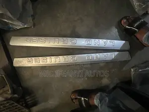 Landcruiser 2014 Booth Chrome