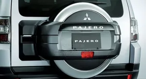 Complete Boot Mitsubishi Pajero 2010