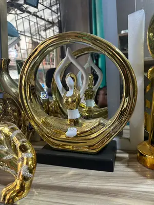 England Standard Table Decor