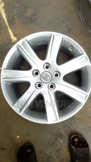 17rim Toyota and Lexus Motors