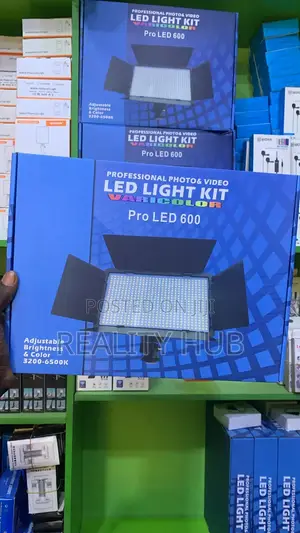 Pro Led 600 Photo and Video White Lightkit With 2.1mtripod