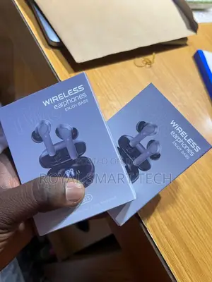 Photo - Wireless Headphones