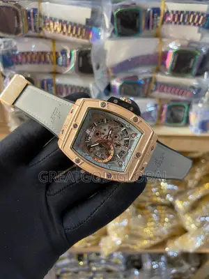 Hublot Leather Four Corner Face Wristwatch