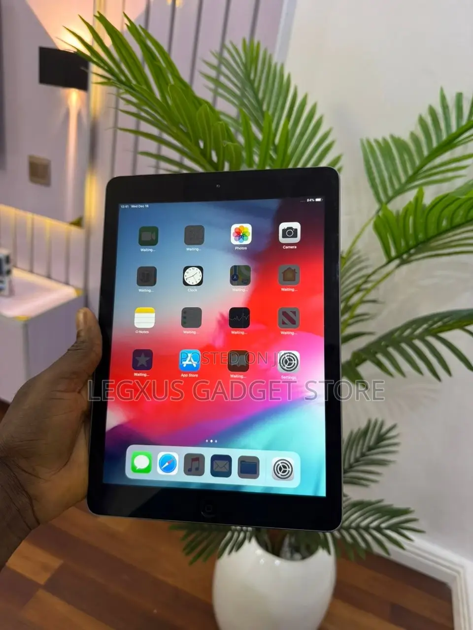 Apple iPad Air 32 GB Gray
