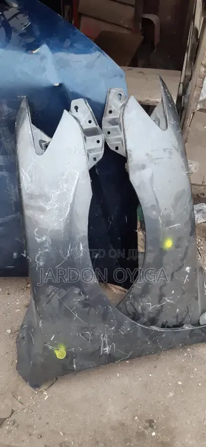 Fender Toyota Camary 2007 / 2010