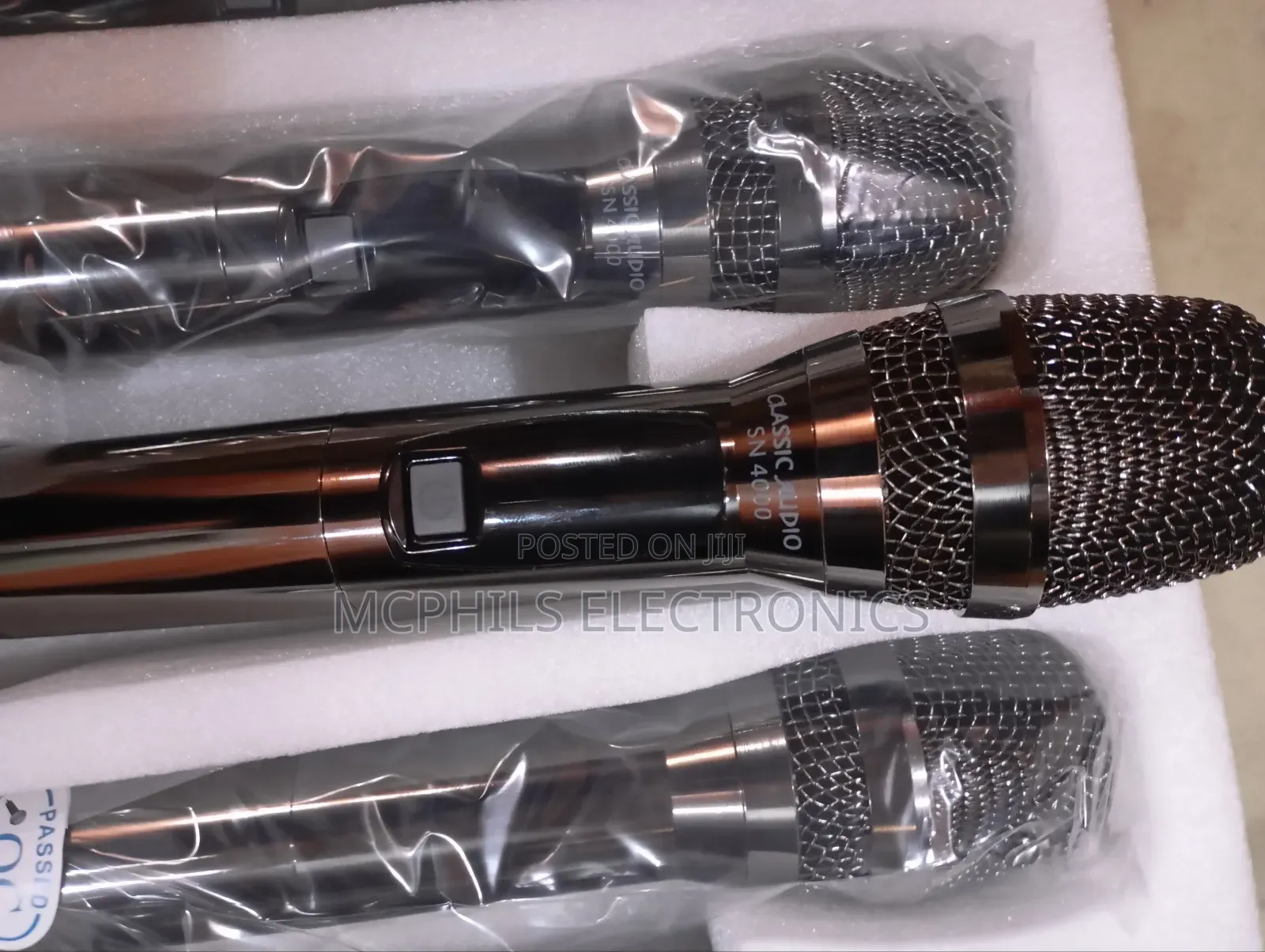 Classic Audio 8-Handheld Wireless Microphone System
