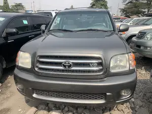 Toyota Sequoia 2003 Gray