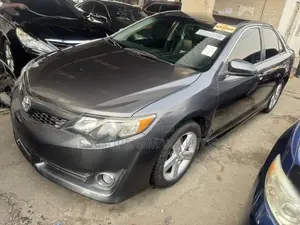 Toyota Camry 2013
