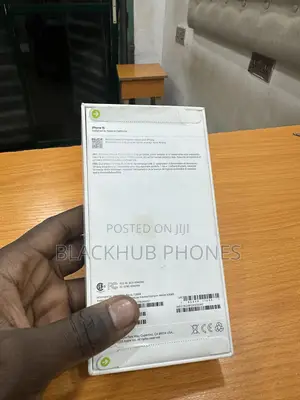 New Apple iPhone 15 128 GB White
