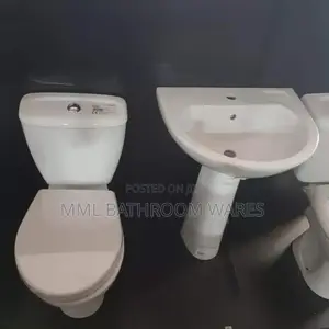 Twyford Close Couple Wc