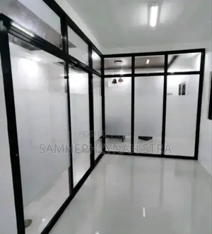 Aluminum and Glass Partitioning