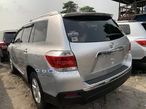 Toyota Highlander 2012 Silver