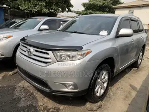 Toyota Highlander 2012 Silver
